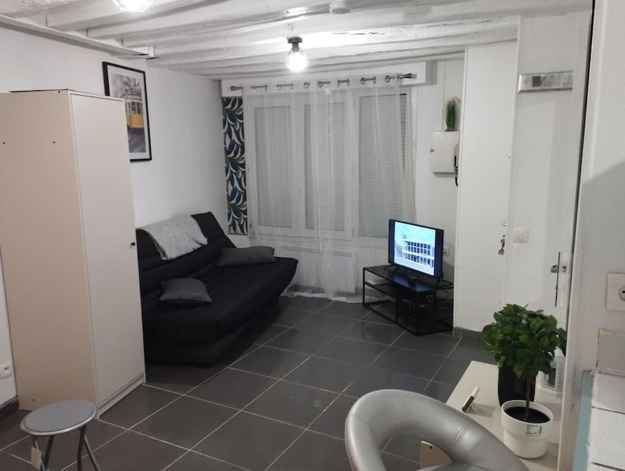 Studio Equipe Proche Aeroport Paris Cdg Lägenhet Vemars Exteriör bild